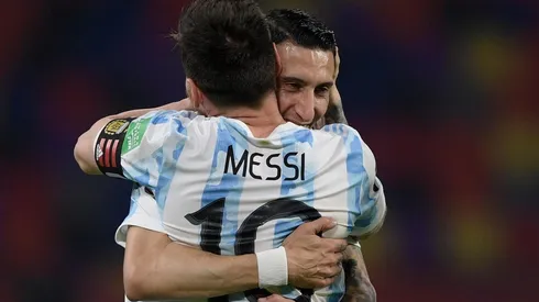 Messi, Di María y un abrazo que nadie olvidará.