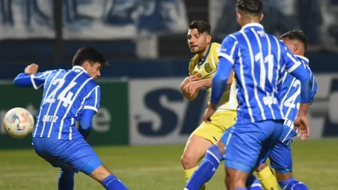 Godoy Cruz reaccionó a tiempo y se impuso en Mendoza.