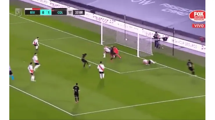 Video: con uno menos, Colón se puso 2 a 0 gracias a un gol de Góez