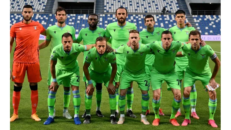 Lazio portando su camiseta alternativa (Foto: Getty Images)