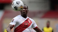 Luis Advíncula en el seleccionado peruano.