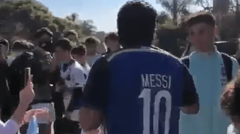 Gran recibimiento para Gonzalo Montiel.