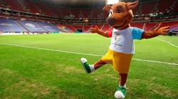 El perro "Pibe" no quiso quedarse afuera de los festejos.