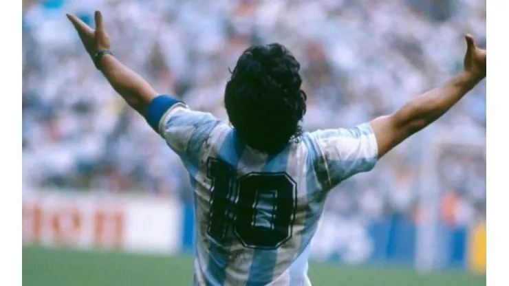 Diego Armando Maradona eterno.