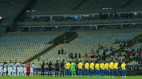 Todos emocionados: así se cantó el himno de Argentina en Brasil