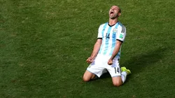 Javier Mascherano alentó desde donde le tocó.