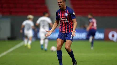 Riquelme levantó el teléfono: Di Santo se acerca a Boca