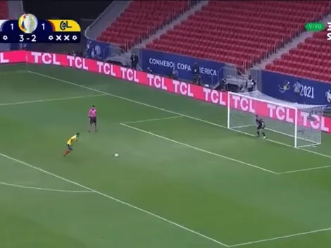 Dibu Martínez se lo atajó a Cardona y metió a Argentina en la final