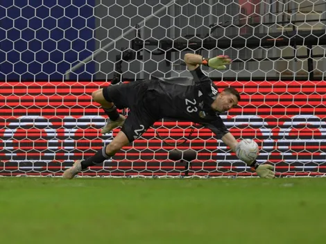 Dibu Martínez sumó 6 atajadas ante Colombia