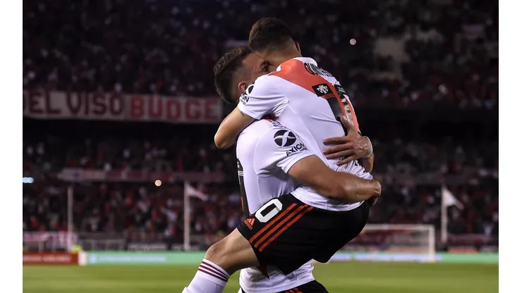 Quintero y Borré festejando un gol en River.