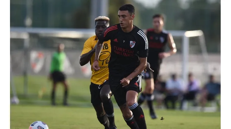 Matías Suárez en acción.