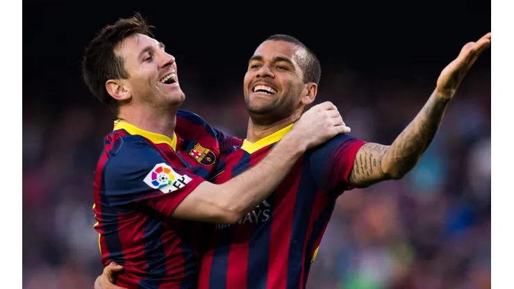 Lionel Messi y Dani Alves, juntos en Barcelona.