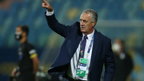 Gustavo Alfaro en el partido contra Argentina.