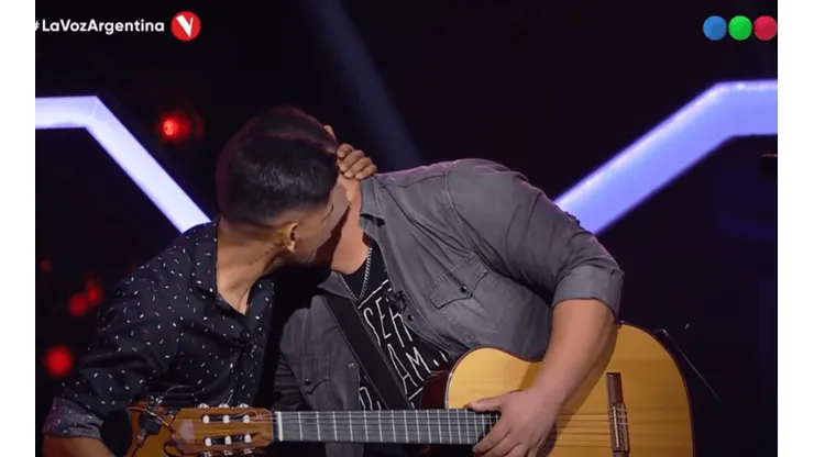 Los hermanos Gabriel y Gonzalo Moyano contaron la pérdida de su padre y enamoraron a Ricardo Montaner con su chacarera (Fuente: YouTube La Voz Argentina)