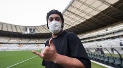 Sonríe el fútbol: Ronaldinho volverá a jugar