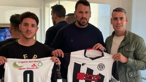 Cristian Fabbiani al momento de la presentación en Fénix.