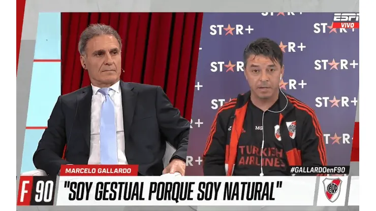 Lindo cruce entre Marcelo Gallardo y Oscar Ruggeri.