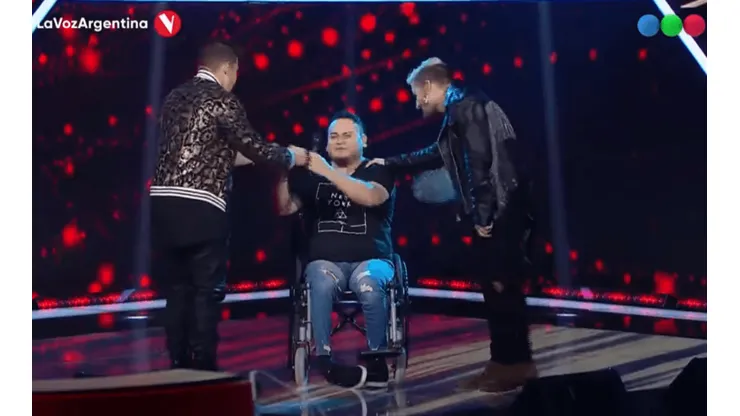Mau y Ricky formaron un trío con Pablo Santillán, un participante de La Voz Argentina 2021 (Fuente: YouTube La Voz Argentina)