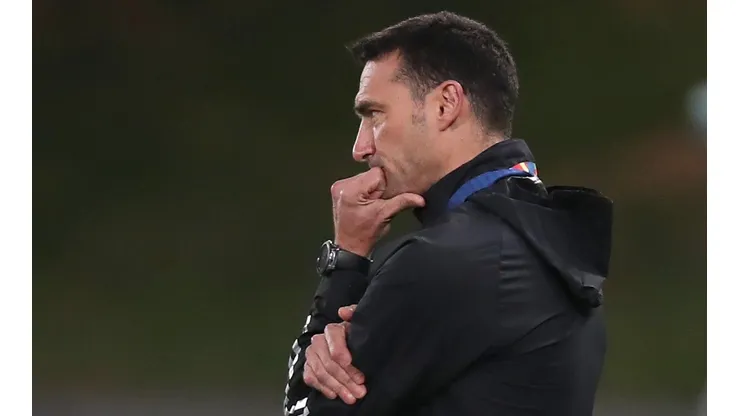 Scaloni y la difícil tarea de armar el XI para el sábado.