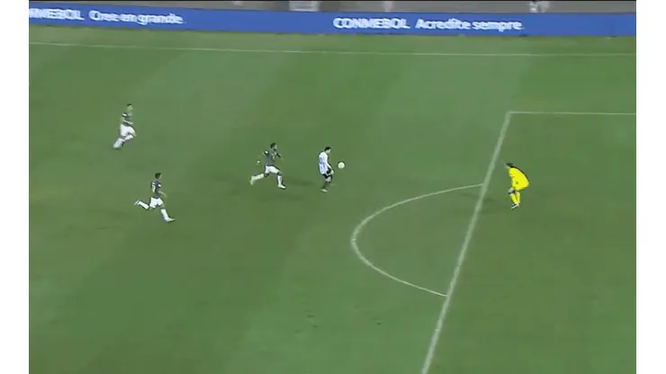 Video: golazo de Leo Messi por arriba del arquero para el 3 a 0