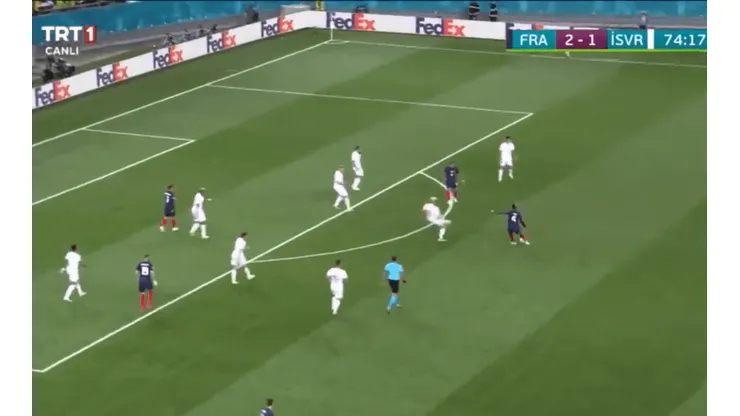 Ni en el FIFA se puede hacer eso: Pogba metió el golazo del día en la Euro