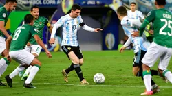 Papu Gómez provocó el penal y Messi puso el 2-0 de Argentina
