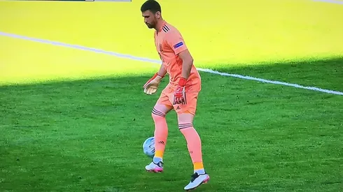 El blooper del año es de Unai Simón