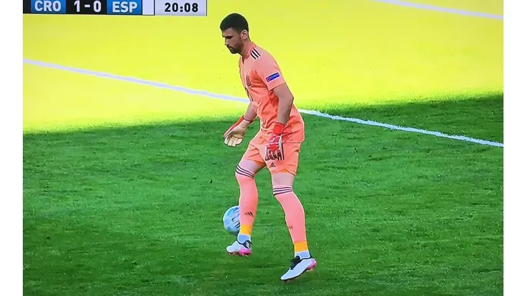 El blooper del año es de Unai Simón