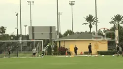 El golazo de tiro libre de Gallardo en la práctica (Foto: ESPN)