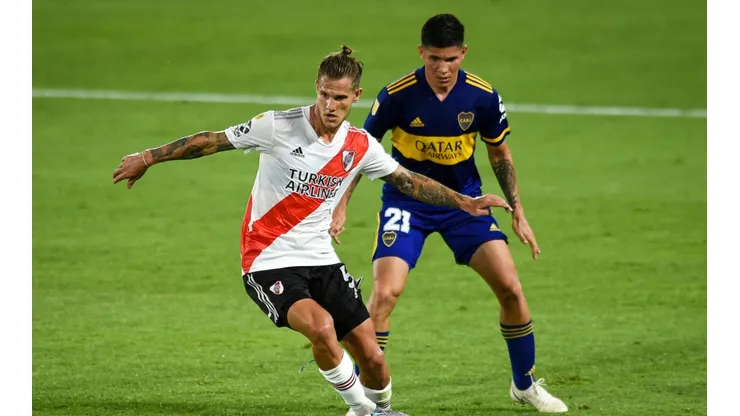 Bruno Zuculini en un Superclásico.