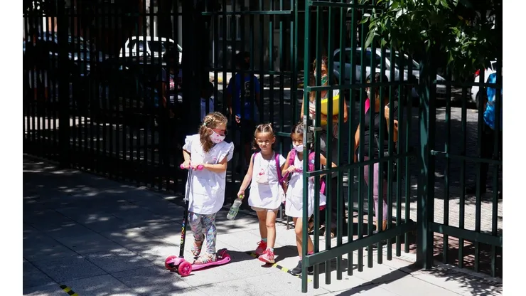 Vuelven las clases presenciales en diez municipios más de la Provincia de Buenos Aires. (Getty Images)