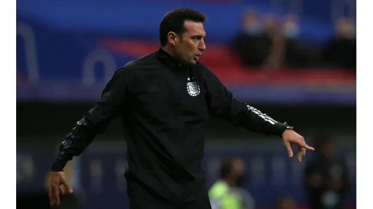 Lionel Scaloni definió la alineación de Argentina.