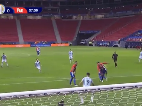 Hizo la del Pipa contra Alemania: Paraguay se equivocó y Agüero erró en el mano a mano