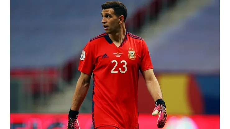 La frase de Emi Martínez en la foto junto a todos los arqueros de la Selección