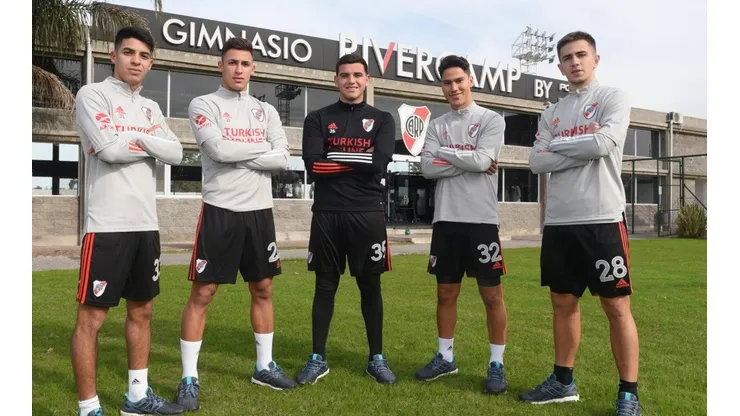 El tuit de River para los cinco juveniles que harán la pretemporada