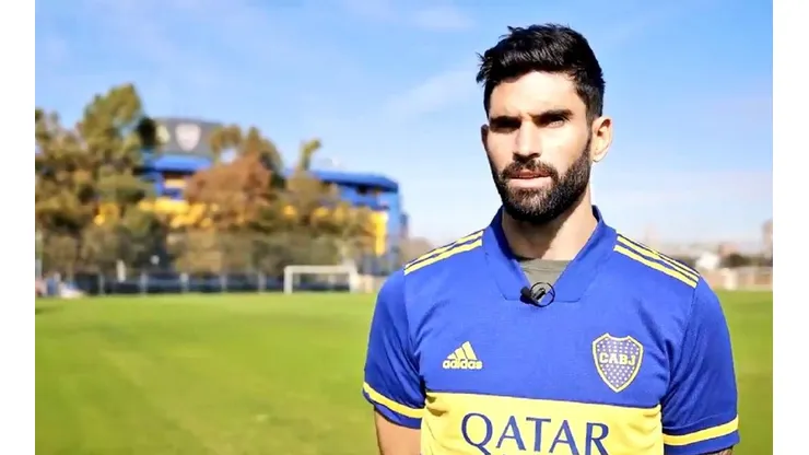 Nicolás Orsini con la camiseta de Boca Juniors.