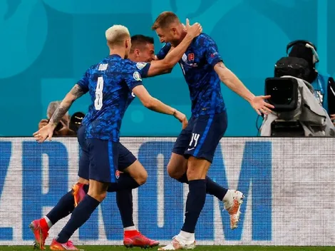 Eslovaquia pisó fuerte en Rusia y debutó derrotando a Polonia