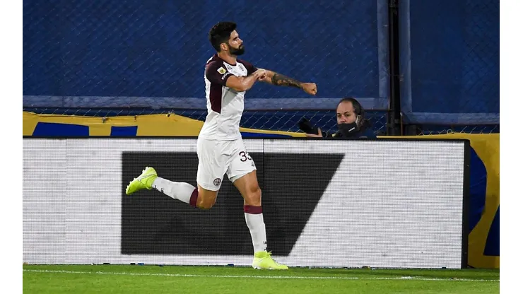 Nicolás Orsini festejando un gol ante Boca Juniors.