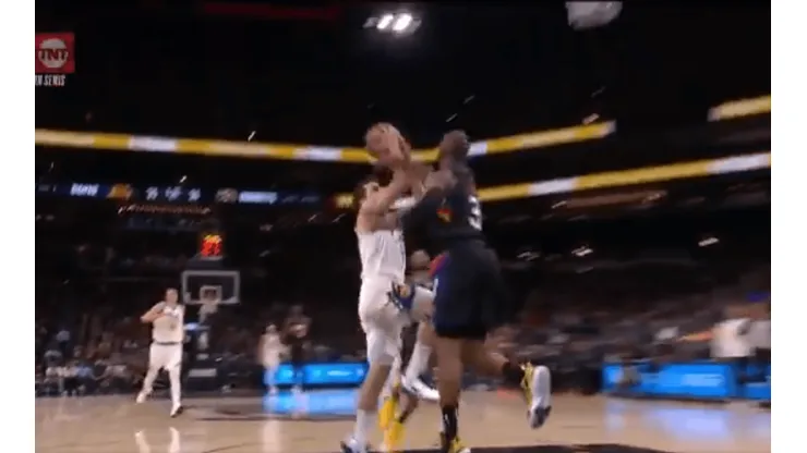 Así fue el tapón de Chris Paul sobre Facu Campazzo.