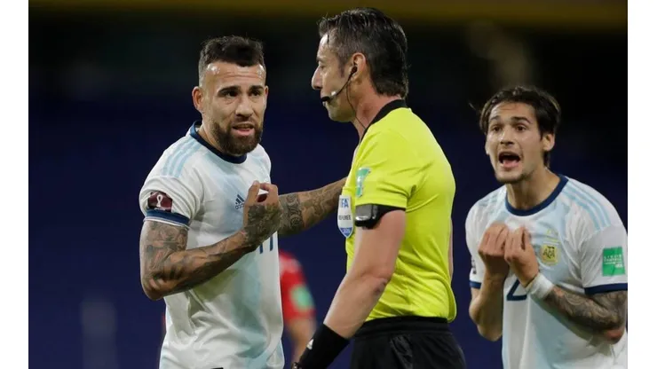 Martínez Quarta está 6° y Otamendi está 8° en el ranking.