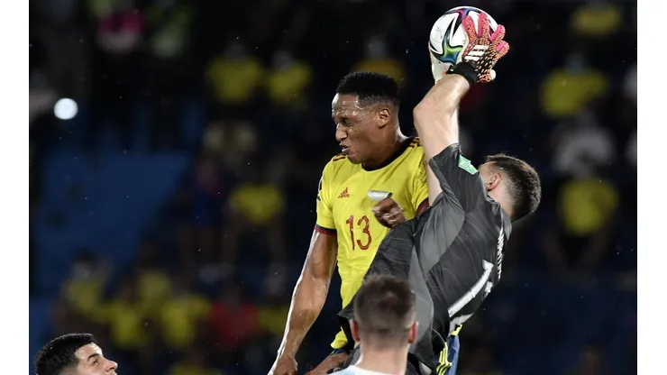 Instagram: el mensaje de Martínez para Yerry Mina tras el choque que lo sacó de la cancha
