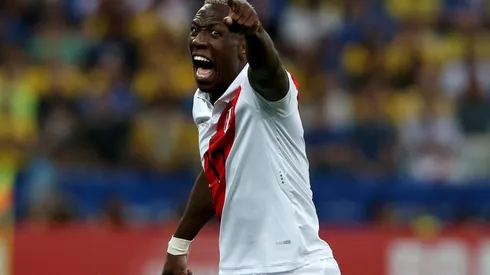 Luis Advíncula, el principal objetivo de Boca en el lateral derecho.