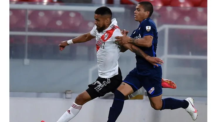 Ocampo en el duelo de Libertadores ante River