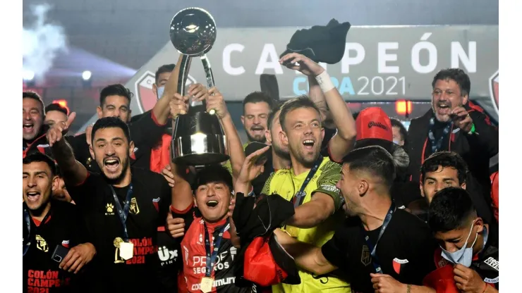 Colón campeón de la Copa de la Liga