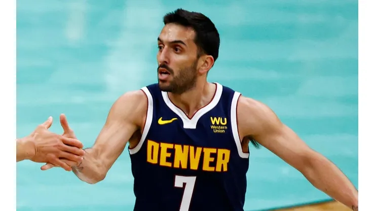 Facundo Campazzo jugará HOY el segundo partido de la serie entre Denver Nuggets y Phoenix Suns (Foto: Getty Images)