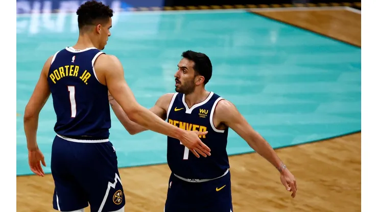 Facu en un duelo previo a los Playoffs, ante Charlotte Hornets