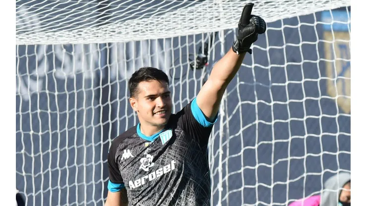 Gastón Gómez, arquero de 25 años, fue la figura de Racing vs. Boca.