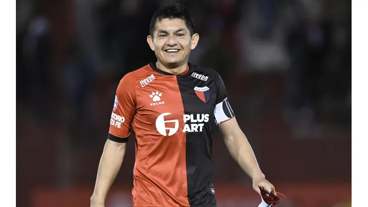 La sonrisa del Pulga: Colón jugará la final frente a Racing.