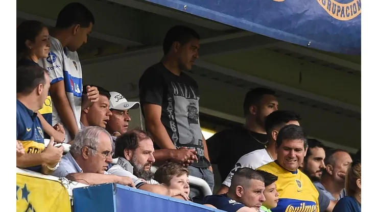 Riquelme acordó su primer refuerzo