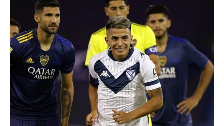 Almada en el último encuentro entre Boca y Vélez